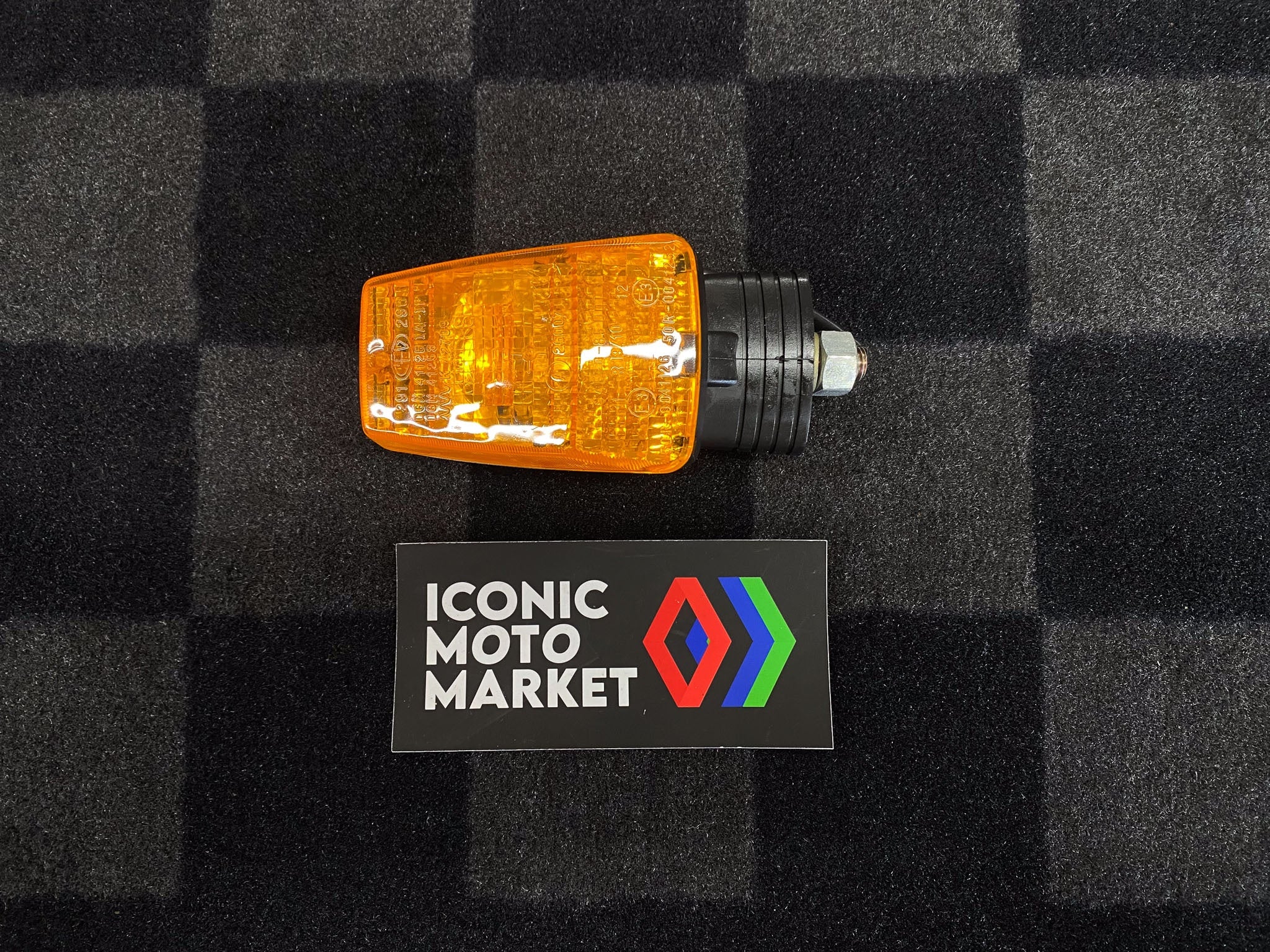CEV Universal Rectangular Turn Signals with Rubber Base