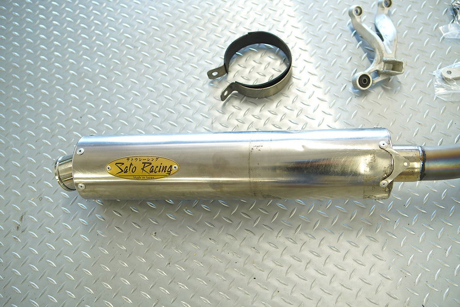 Honda CBR1100XX Blackbird (1997-1998) SATO Full Ti Exhaust System.  #IMMGS_SATO2