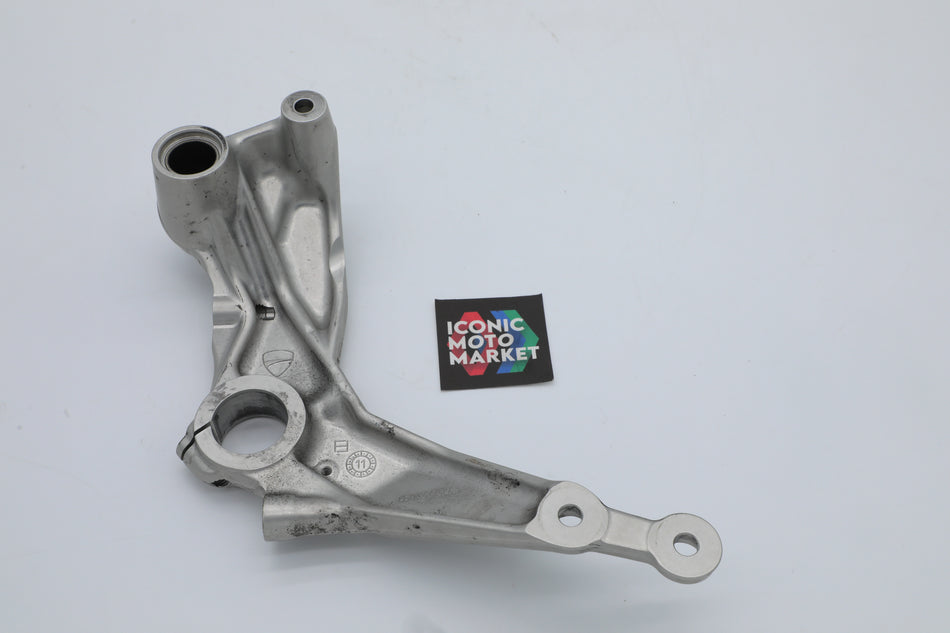 Ducati Panigale 1199/S (2012-2014) Engine Mounting Brackets #829A432A