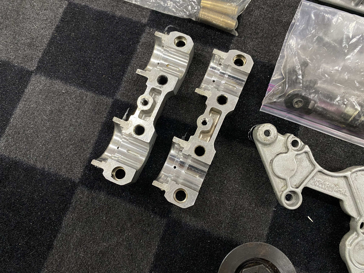 Ducati 749 Heads Parts Lots