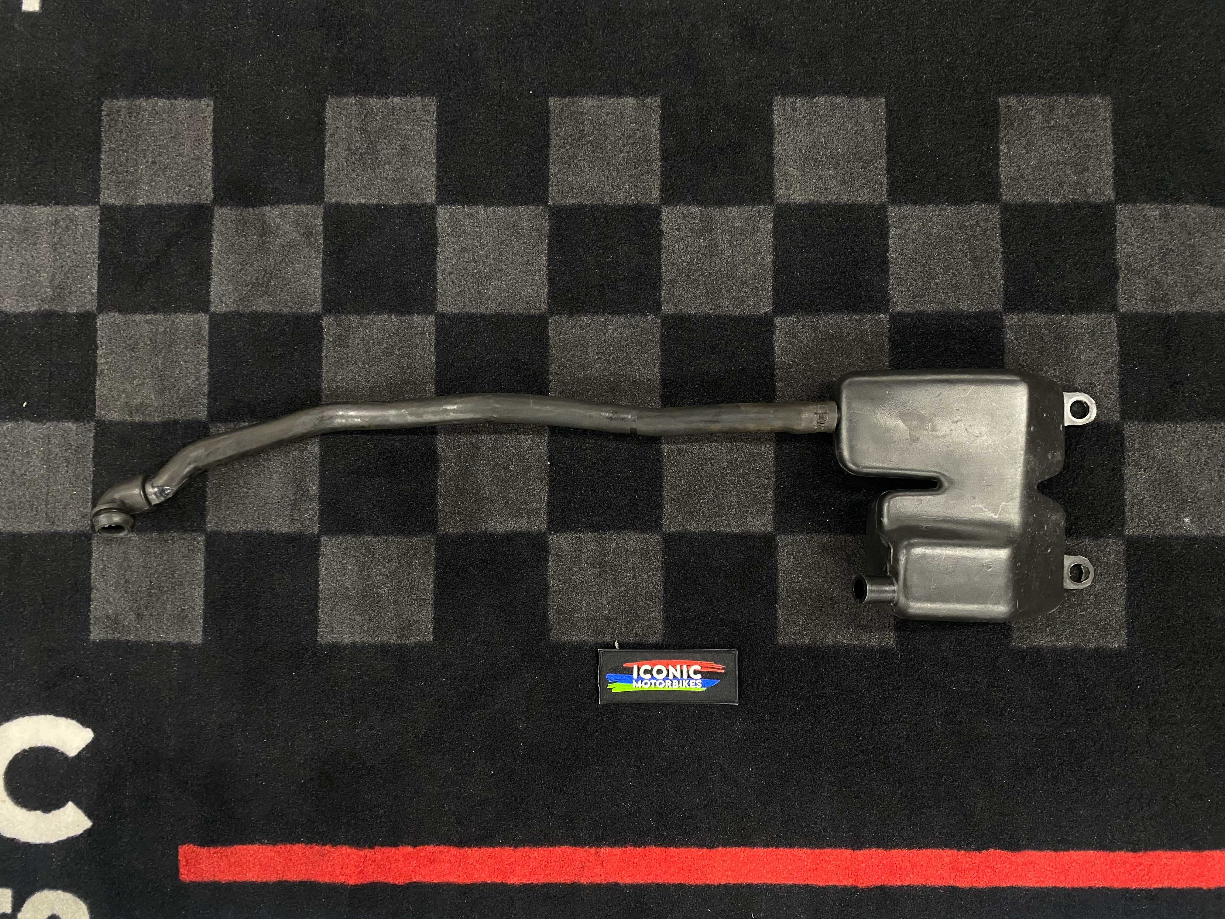 Ducati 900ss Crankcase Breather Box no Breather Hose
