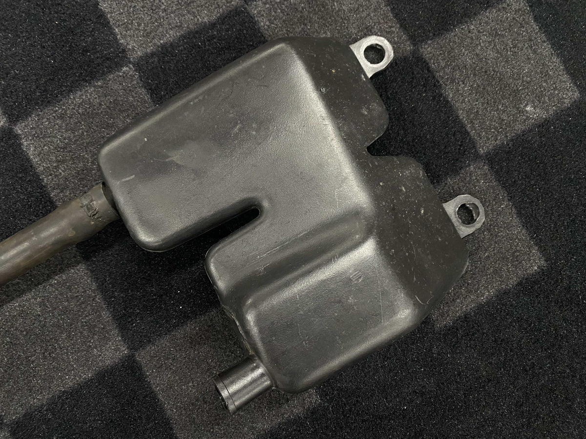 Ducati 900ss Crankcase Breather Box no Breather Hose