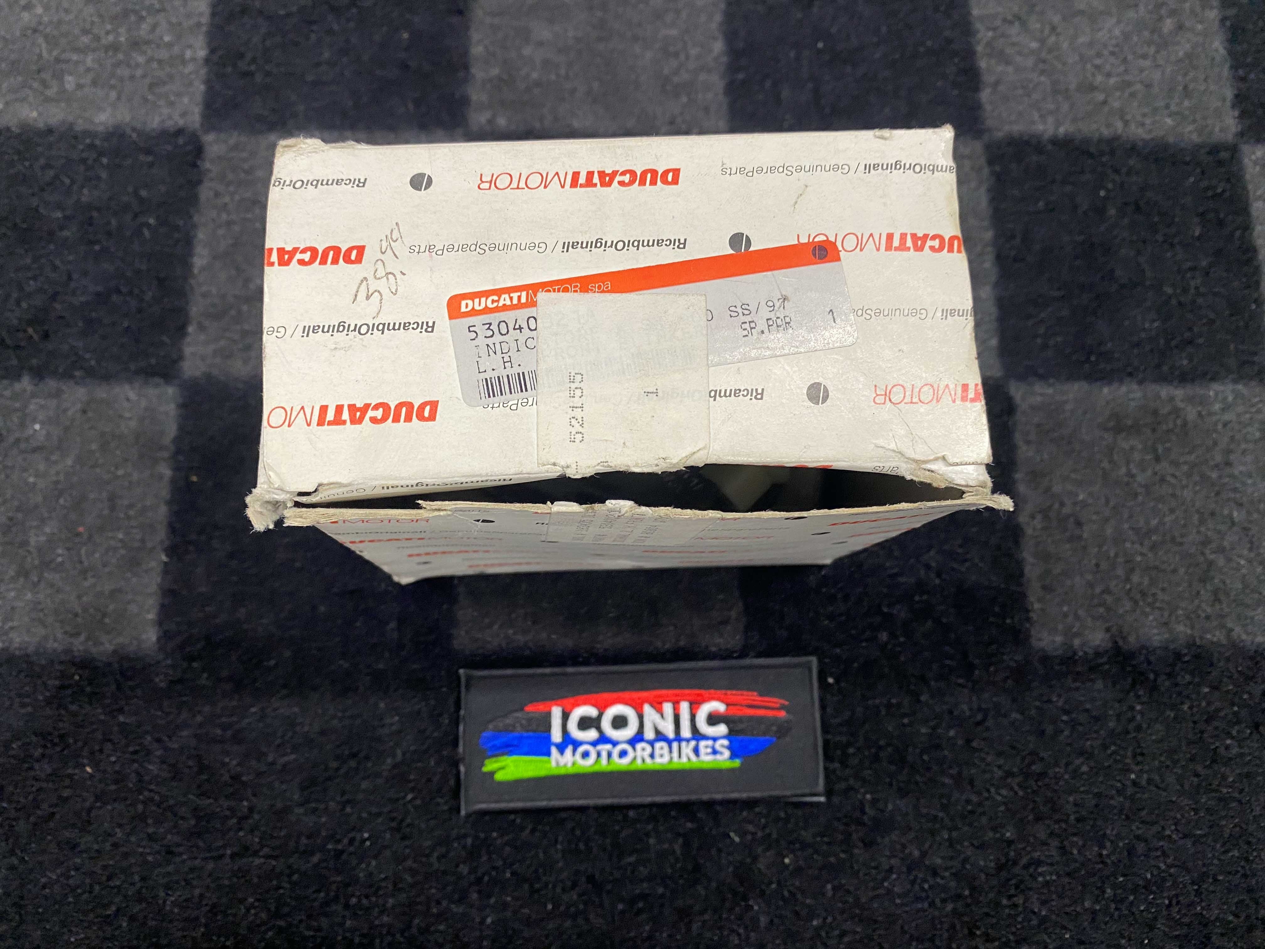 Ducati 900ss Front Left Flasher Turn Signal