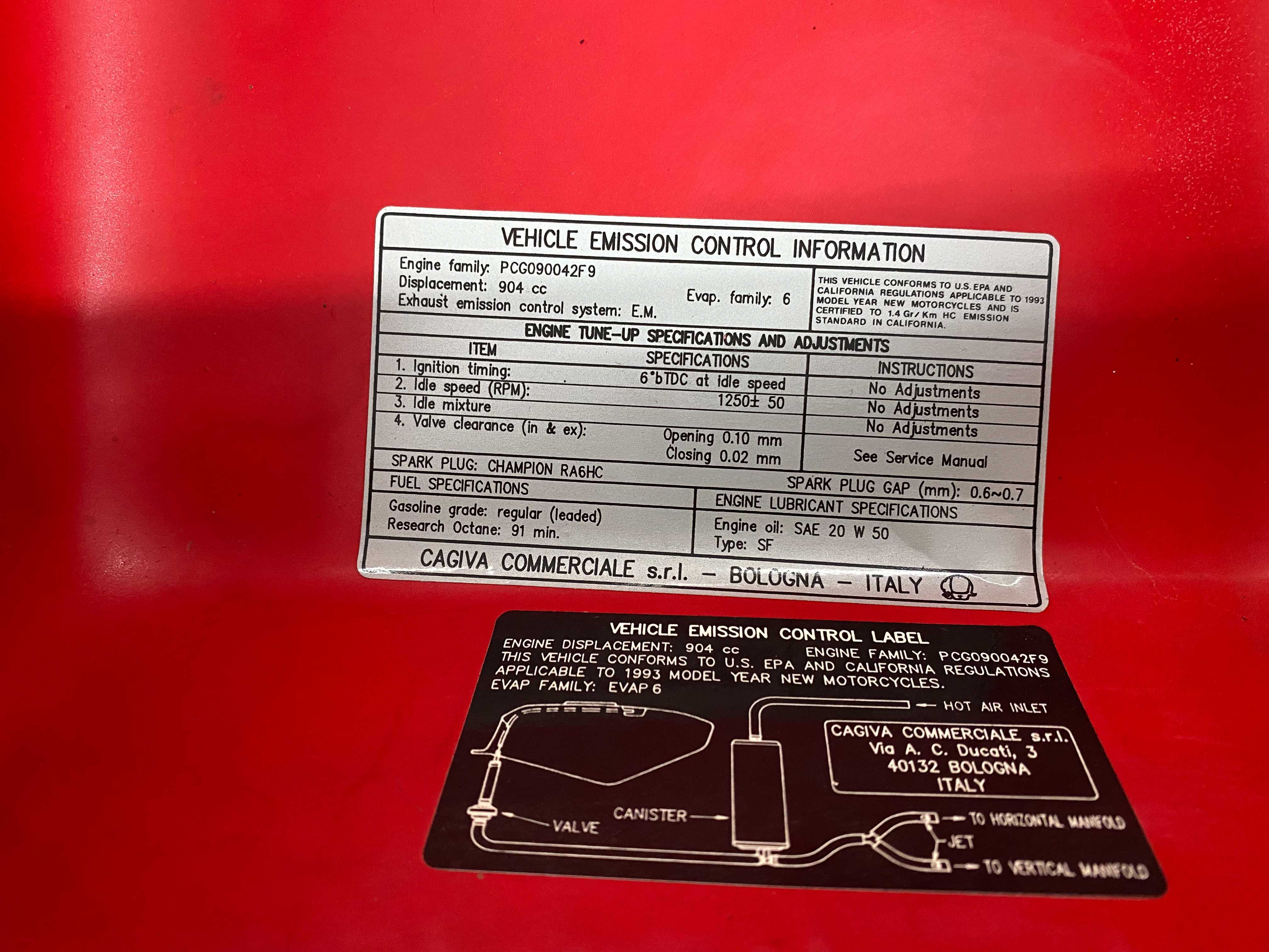 Ducati 900ss Gas Tank in Red