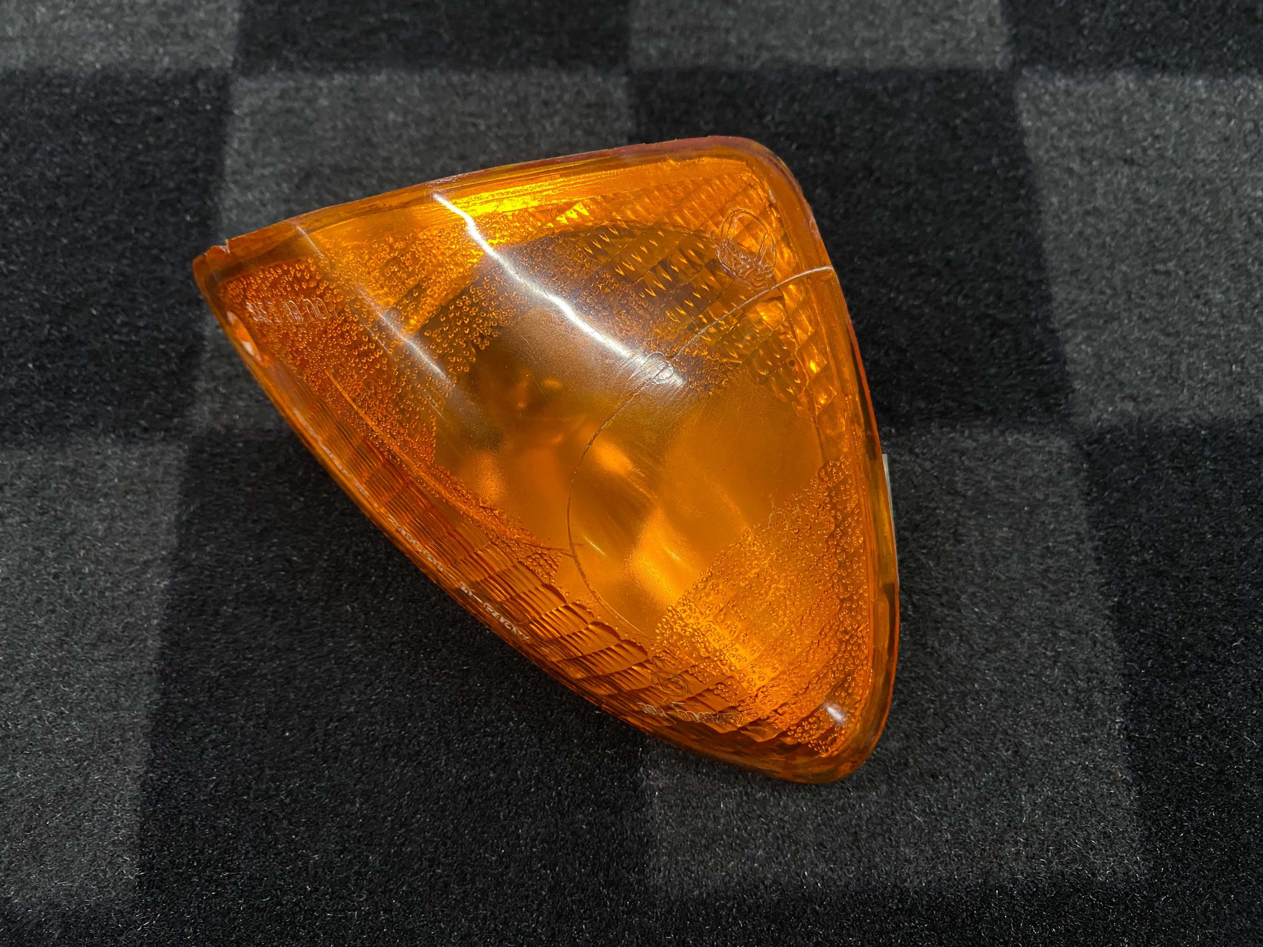 Ducati 900ss Right Turn Signal Cracked