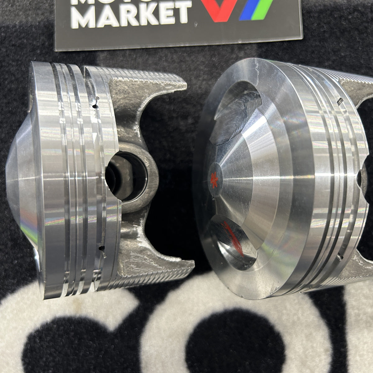 Ducati High Compression 2V Cast and Machined Pistons 94mm