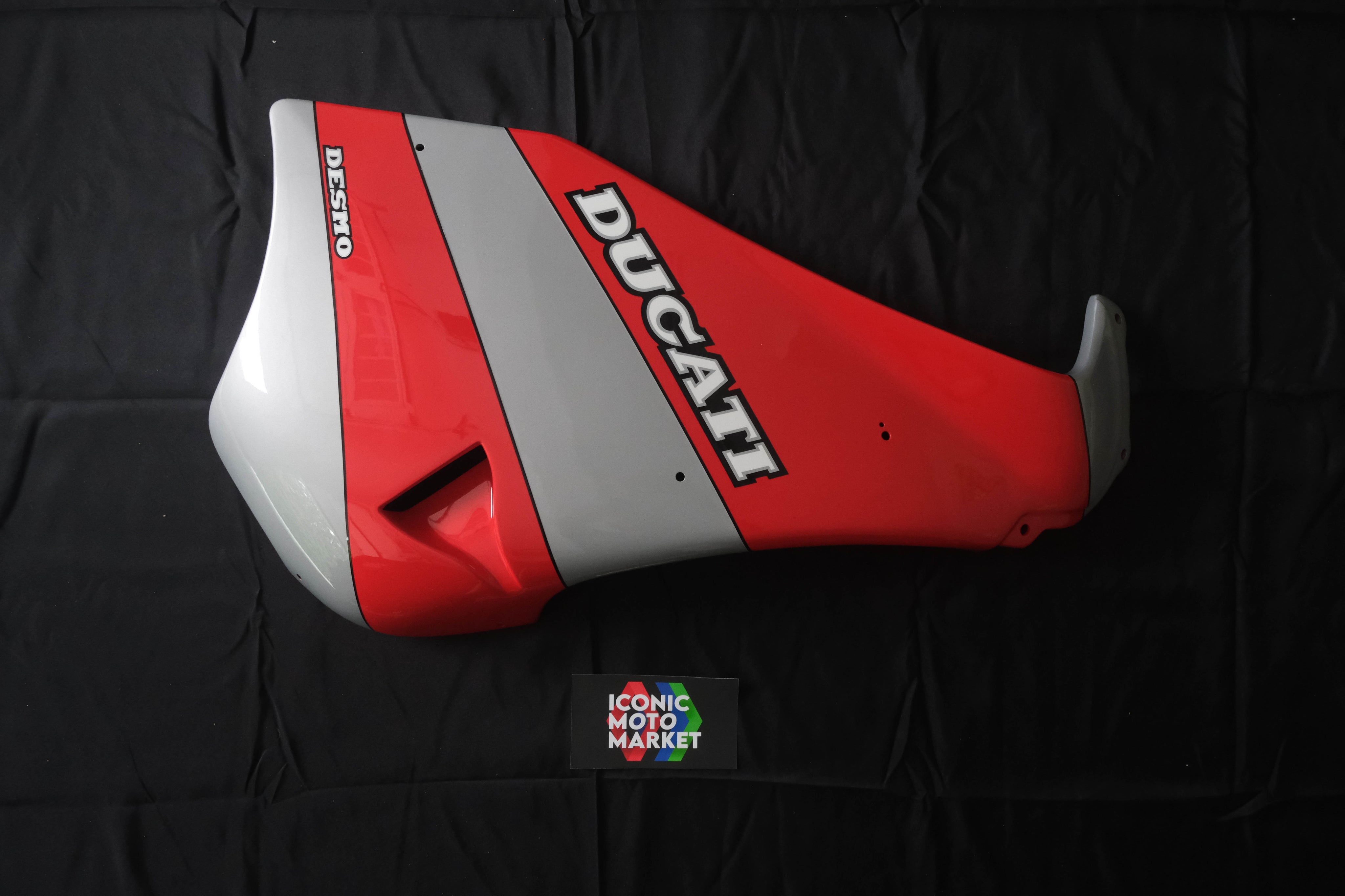 Ducati Right Hand Fairing 750 Sport #48010041AB