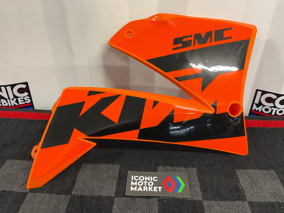 KTM 640 LC4 (2005) Right-Side Fairing. (OEM) #5840805100004