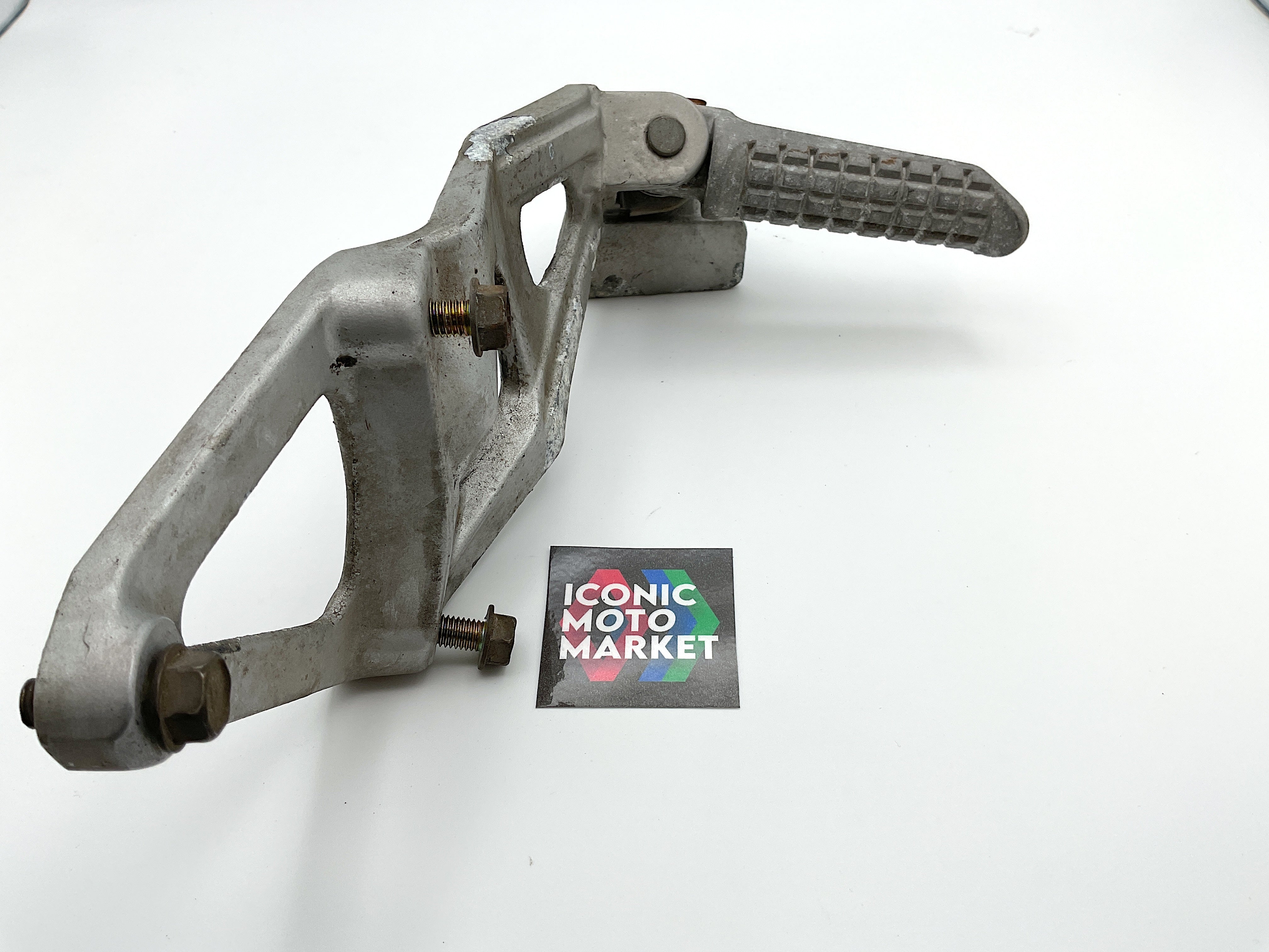 Kawasaki ZX-7 (1989-1990). Passenger Foot-Peg, Right-Side Rear