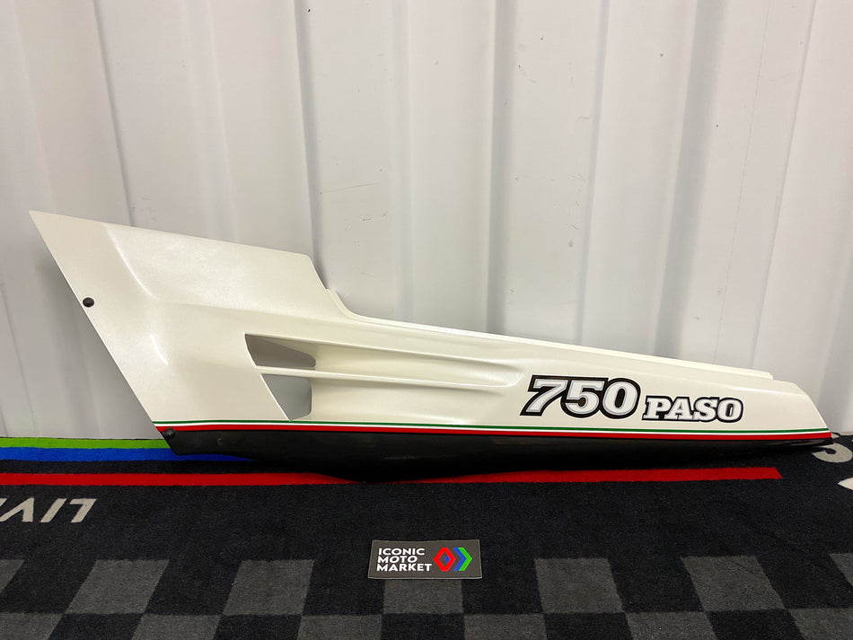 Ducati 750 Paso (1986-1988). Tail-Fairing, Left-Side Panel. (OEM) #DM037099881