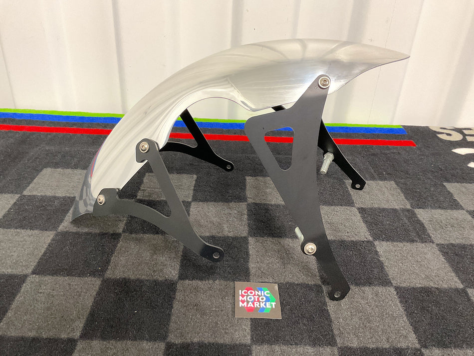 Ducati Monster 900 /750/600/400 (2000). Front Fender, Aluminum. #010100002024