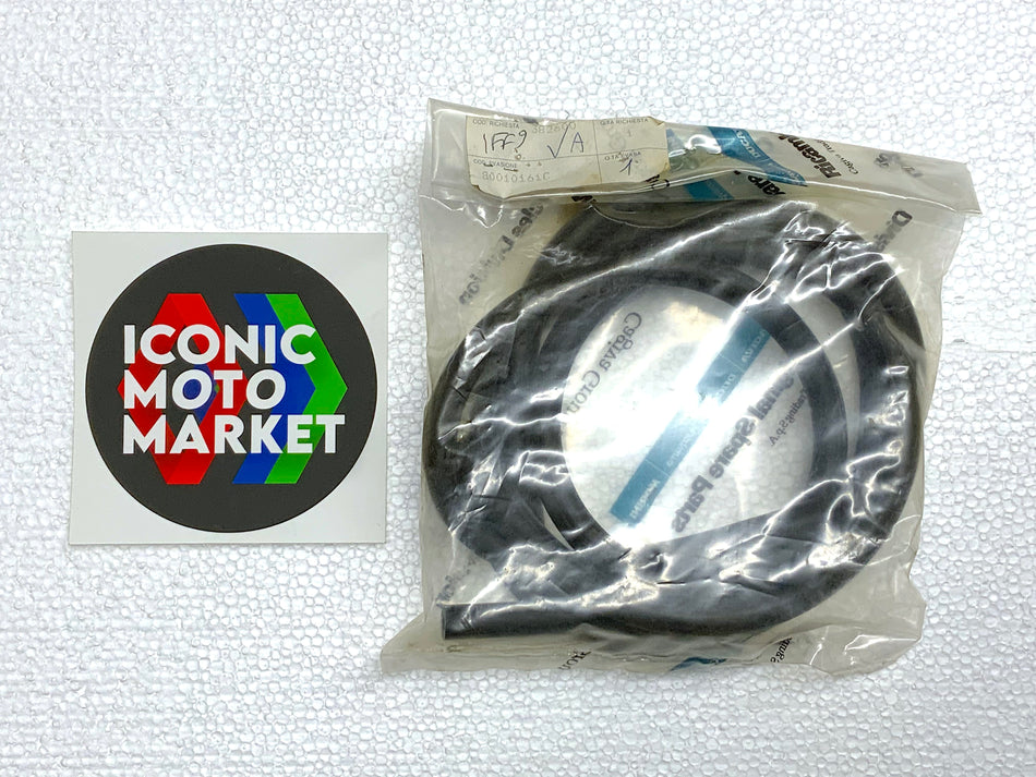 Ducati 851 (1991-1992) 888/888 SP5 (1993-1995) Pipe/Hose. New-in-Box. (OEM) #80010161C