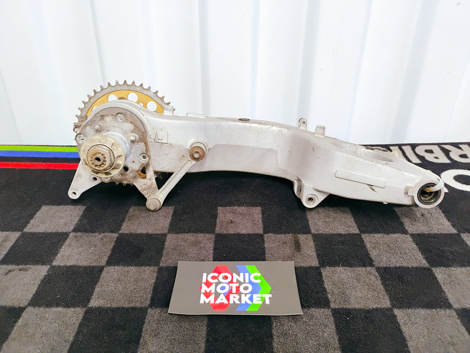 Honda VFR400 NC30 (1989-1992). Swing-arm/Bearing/Axle with Rear Sprocket. (OEM)