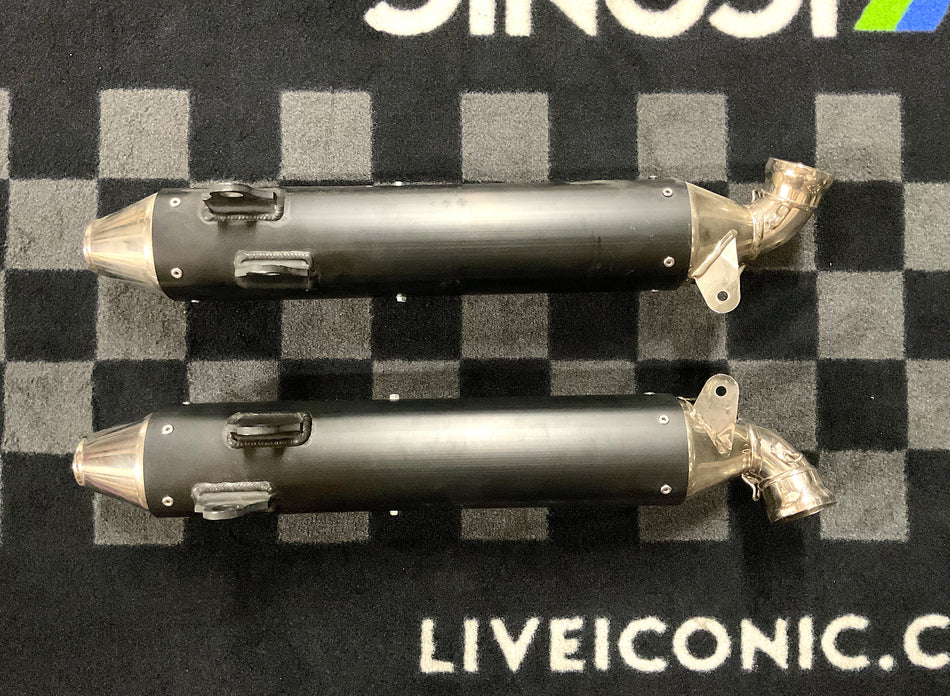 KTM 640 Duke II (1999-2001) LC4 Muffler Set. (OEM) #58705071000_58705070000 (2)
