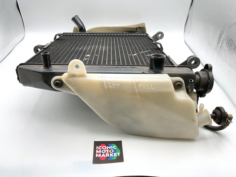 Yamaha YZF-R1 (1998-2001) Radiator. (OEM) #4XV-12417-00-00