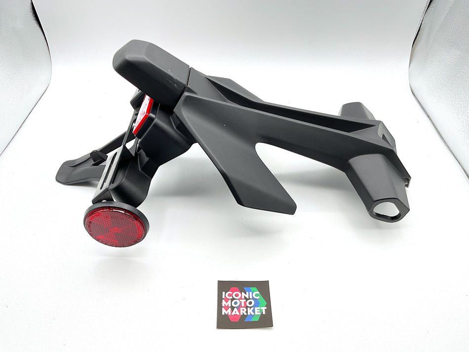Yamaha YZF-R1 (2017-2019) Complete Rear Fender, Plate Light & Reflectors. (OEM) #2CR-2162R-00