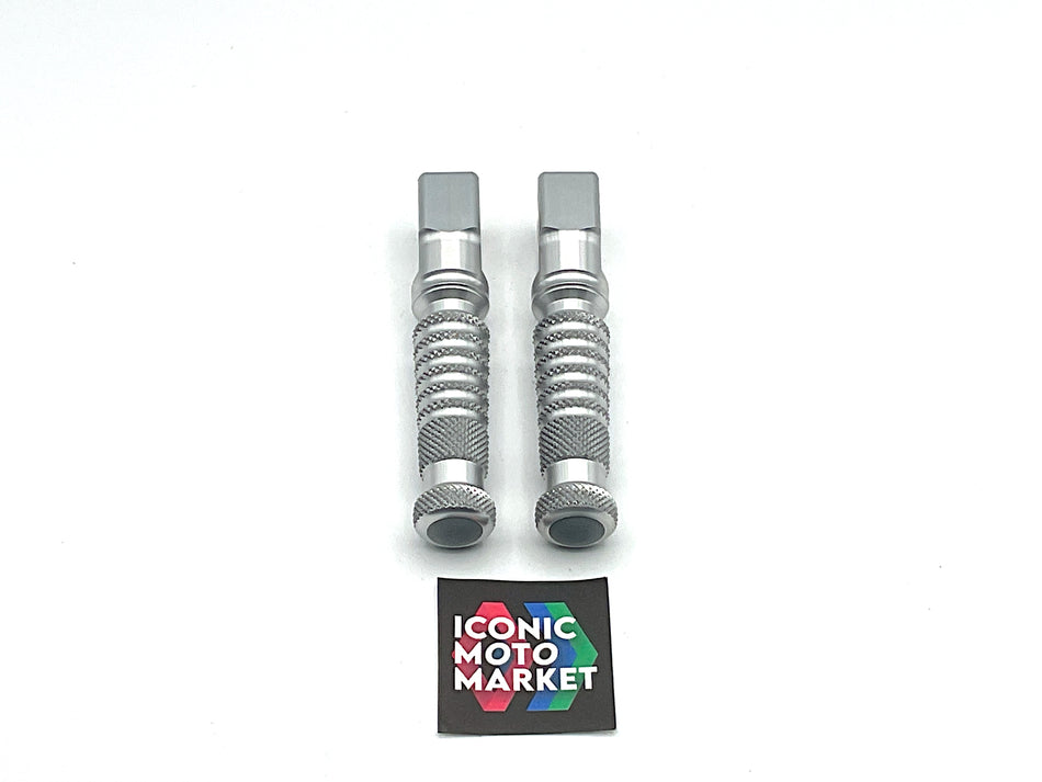 BMW S1000R (2014-2016) Footpegs, Left/Right Set. (OEM) #8404105_8404106