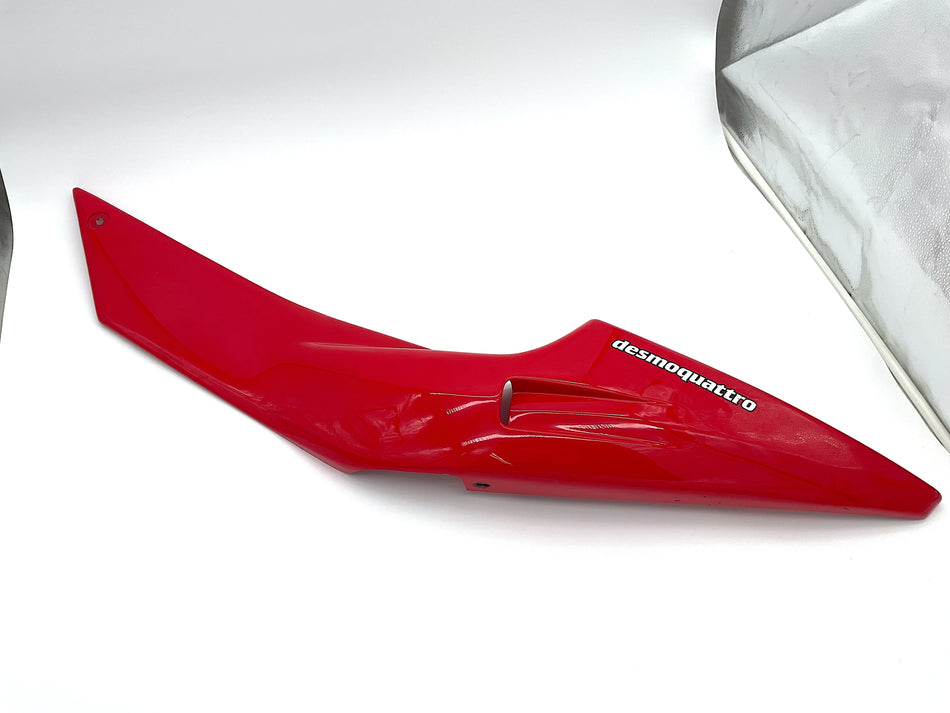 Ducati 888 Desmoquattro (1991-1994) Left-Side, Tail Fairing Panel. (OEM) #48230061B