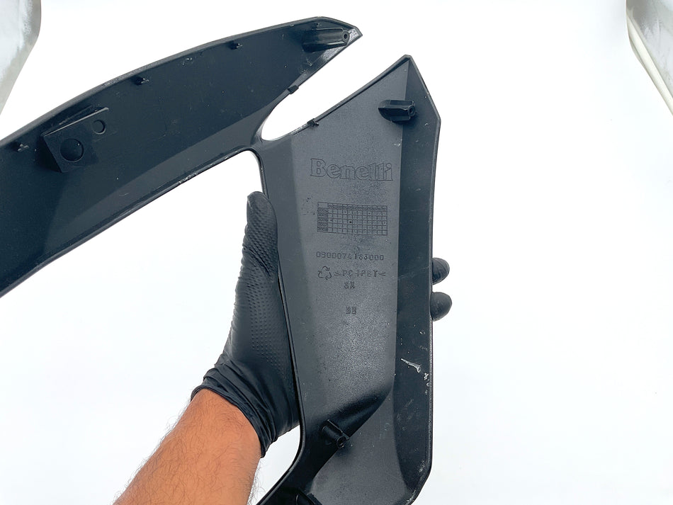 Benelli TNT Sport 1130 (2006) Left-Side Panel, Radiator Cover. (OEM) #0300074183000