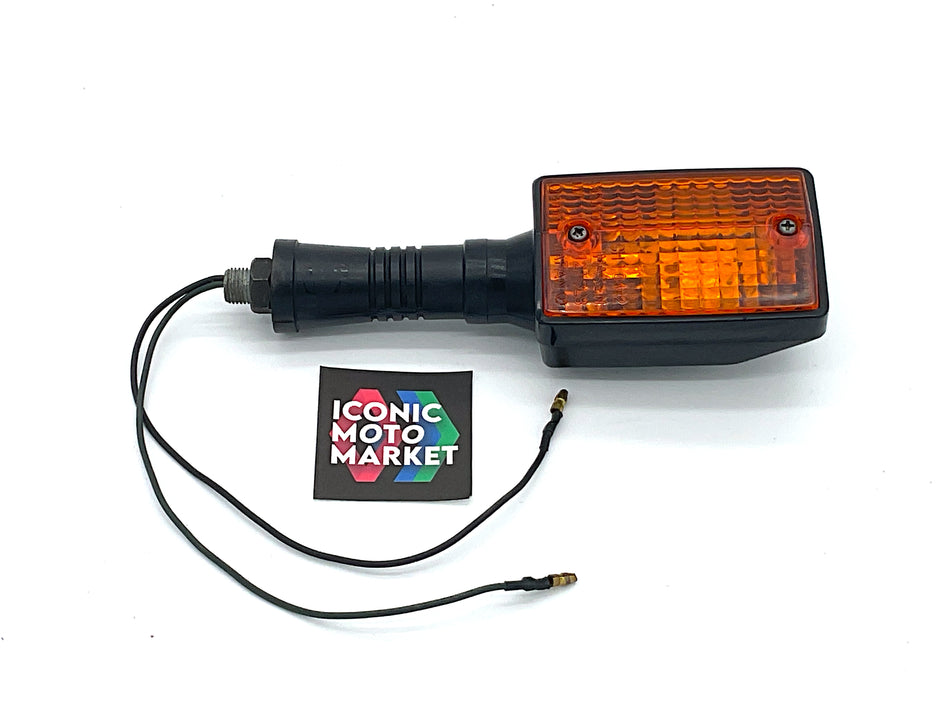 Yamaha RZ500 (1984-1986) Front Turn Signals, Left/Right Set. (OEM) #5Y3-83310-21