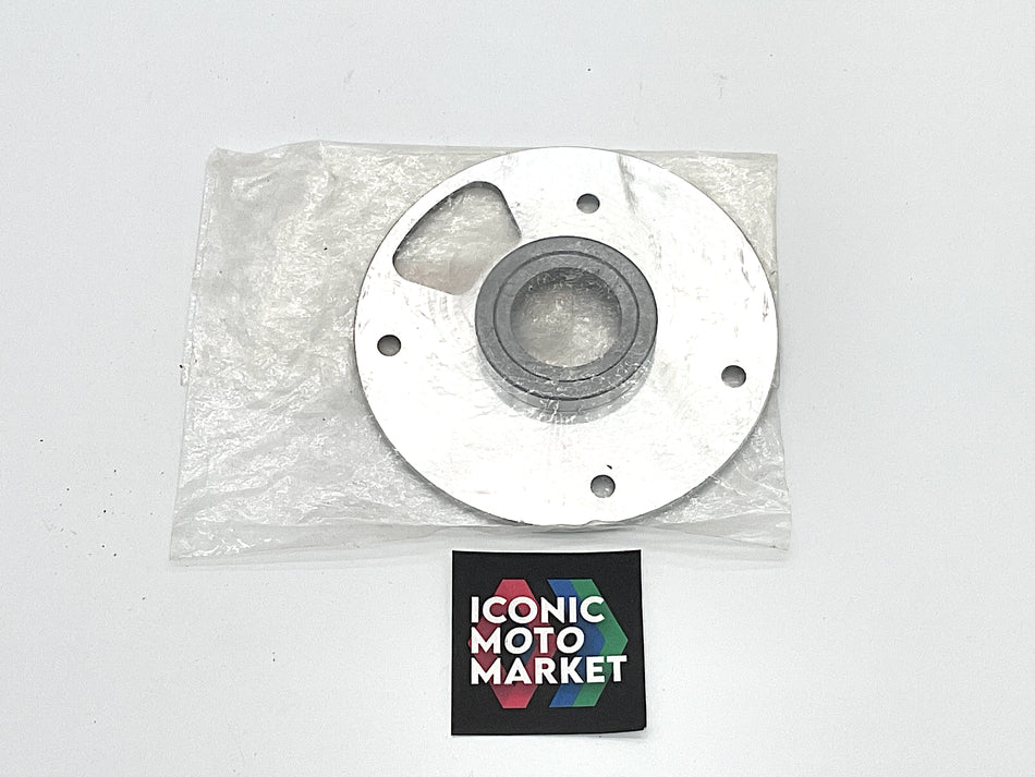 Suzuki RG500 (1985-1987) Left Inner Valve Seat. NOS (OEM) #12462-20A04