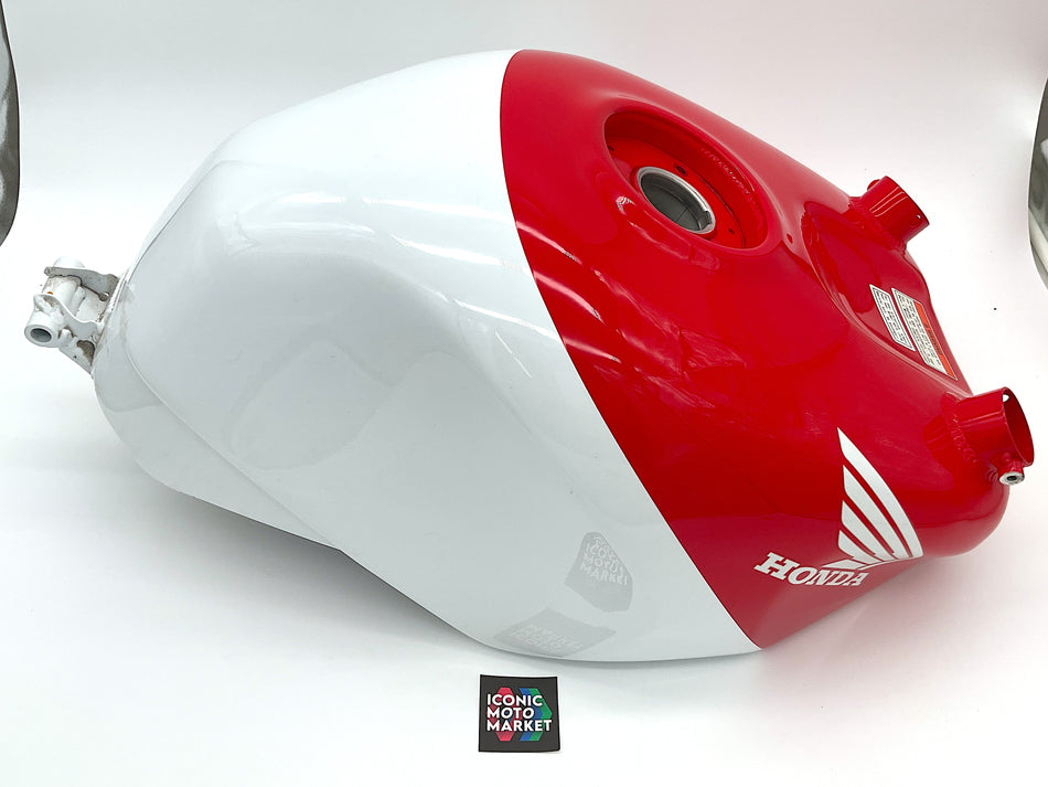 Honda RC45 RVF750R (1994) Used Fuel Tank. (OEM) #17506MW4000ZA