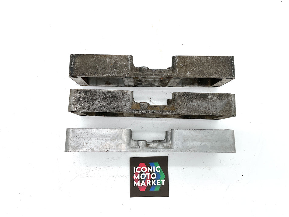 Yamaha RZ500, RZV500R (1984-1986) Intake Valve 1 Seat. (OEM) #47X-13661-00