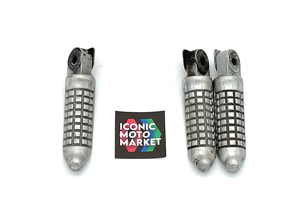 Suzuki RG500 (1985-1987) Footpegs Right-Hand, Left-Hand. (OEM) #4360120A00_4360220A00