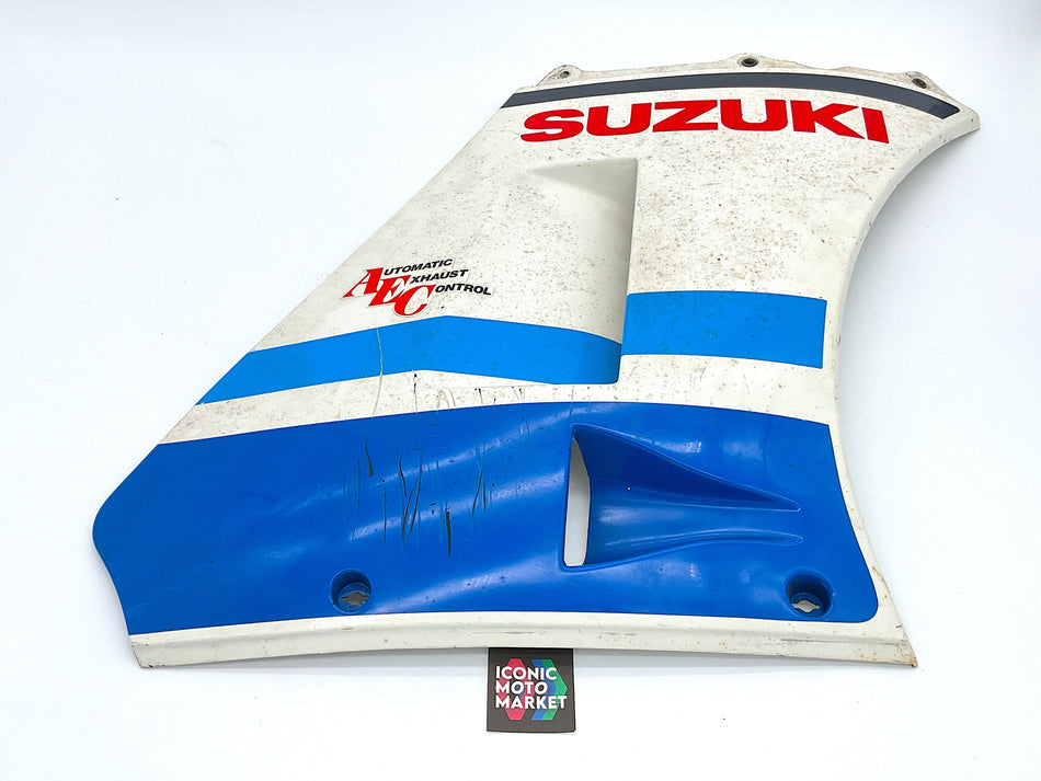 Suzuki RG500 (1985-1987) Original Fairing Panel, Right-Side. (OEM) #94431-20A00(2)