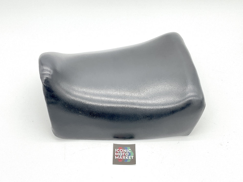 Suzuki RG500 (1985-1987) Original Seat, Navy. (OEM) #45100-20A00