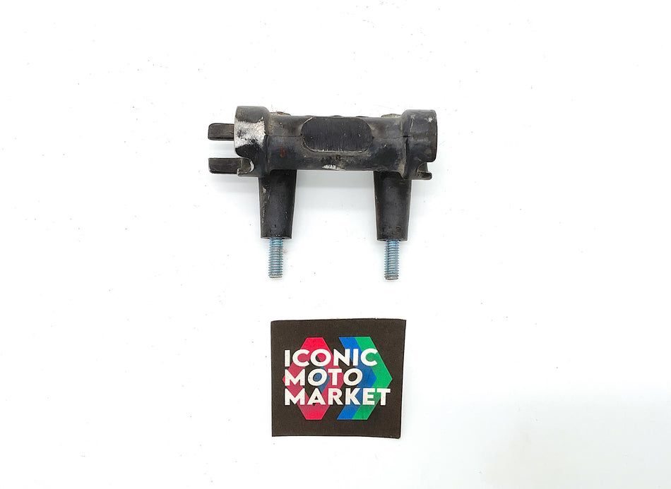 Kawasaki Ninja ZX-7 (1992) Front Brake Line Distributor. (OEM) #43061-1004