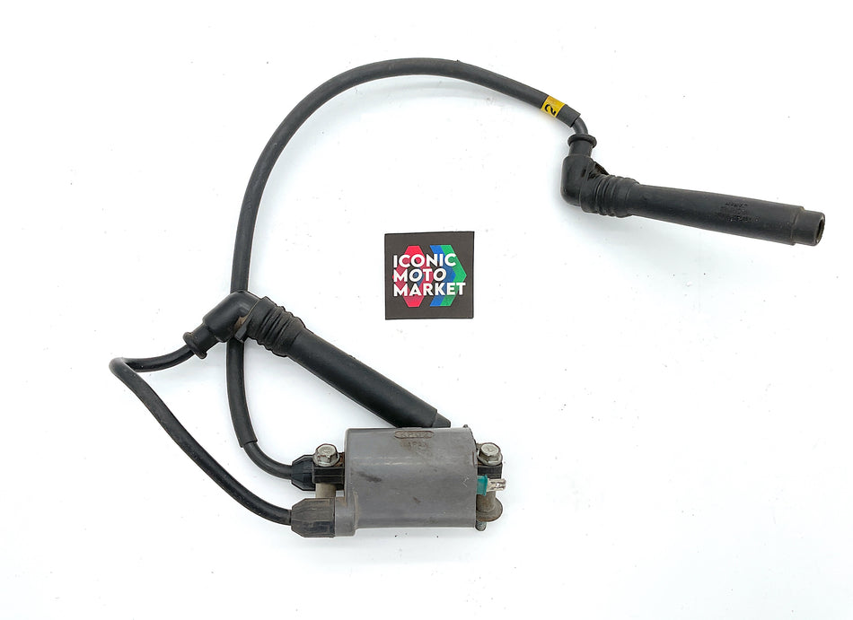 Kawasaki Ninja ZX-7 (1992) Ignition Coils Set, w/ Plug Caps. (OEM) #21121-1201