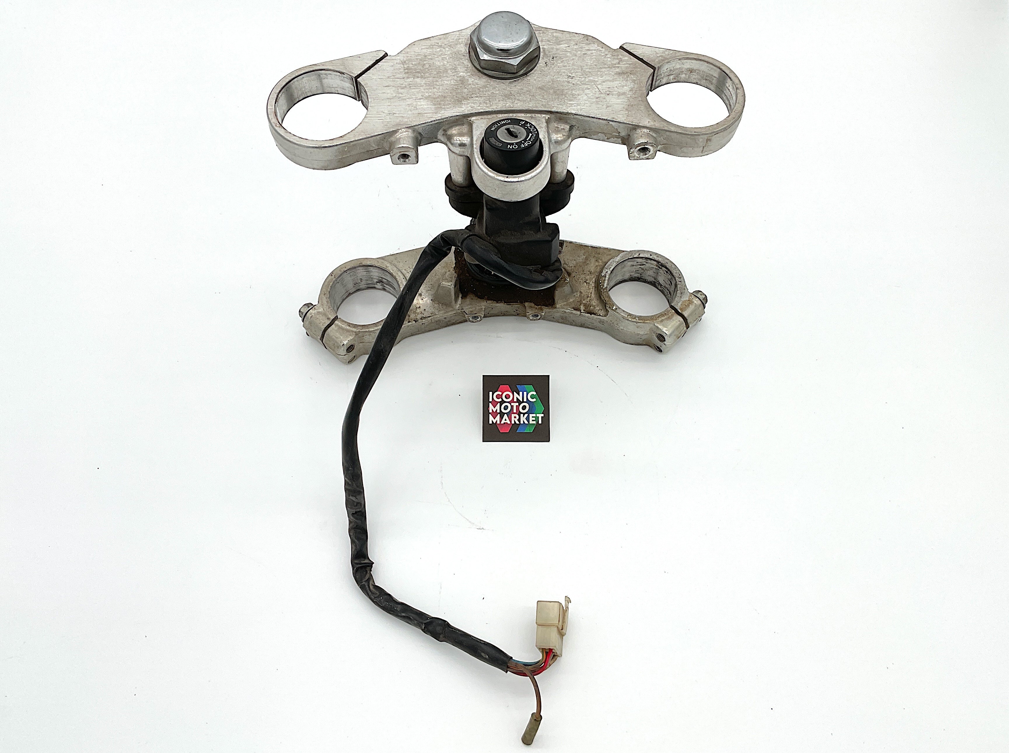 Kawasaki Ninja ZX-7 (1992) Fork Triples Tree, w/ Key Ignition