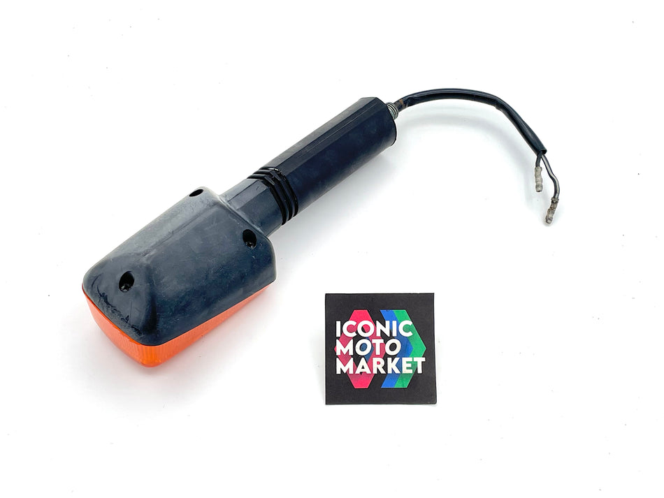 Suzuki GSX-R1100 (1990) Rear Turn Signal, Single. (OEM) #50R007567(2)