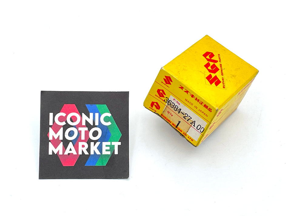 Suzuki RG500, GSX-R750, GSX600 - Turn Plate L. NOS (OEM) #36384-27A00