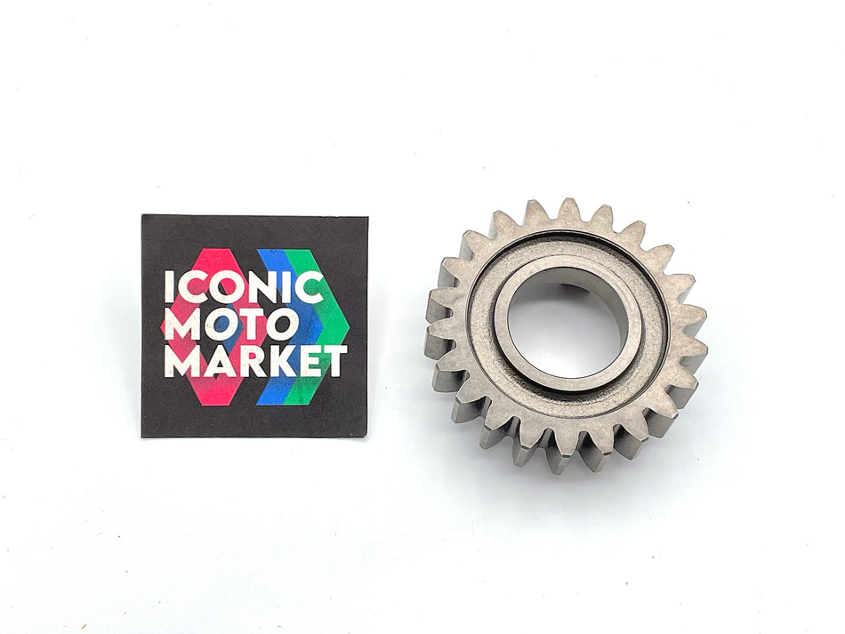 Suzuki RG500 (1985-1987) - Gear, 5th Driven (NT:22). NOS (OEM) #24251-21A00