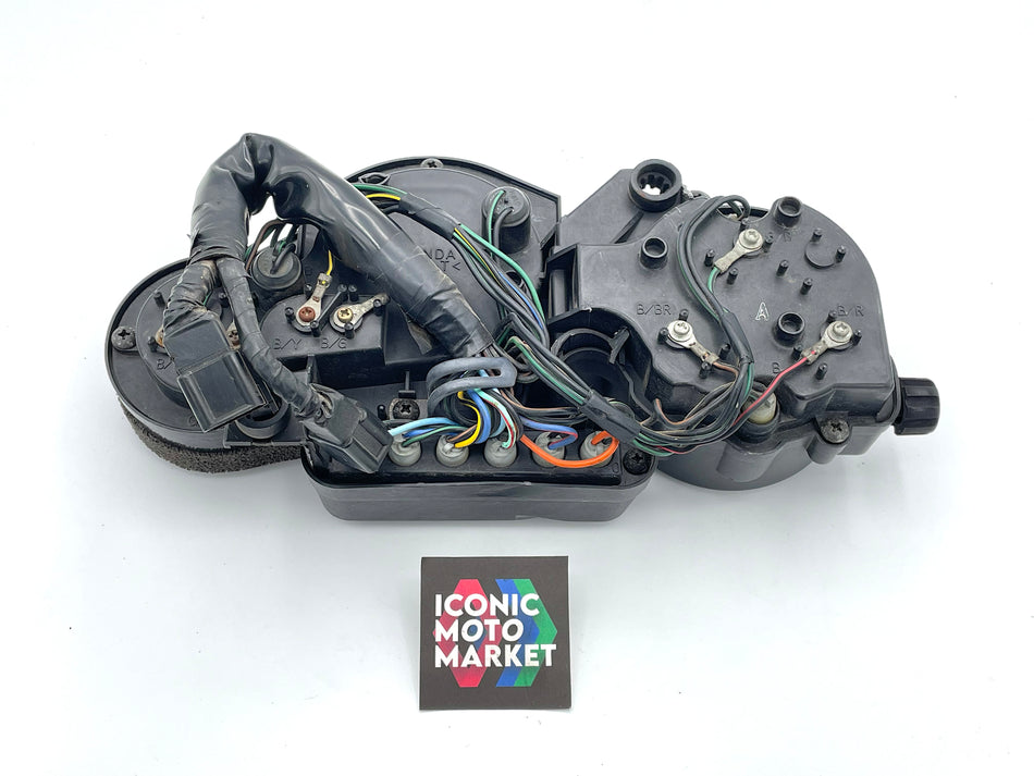 Honda CBR900RR Fireblade (1995-1997) Speedo/Tach Gauge Cluster Assy. (OEM) #37100-MAS-671