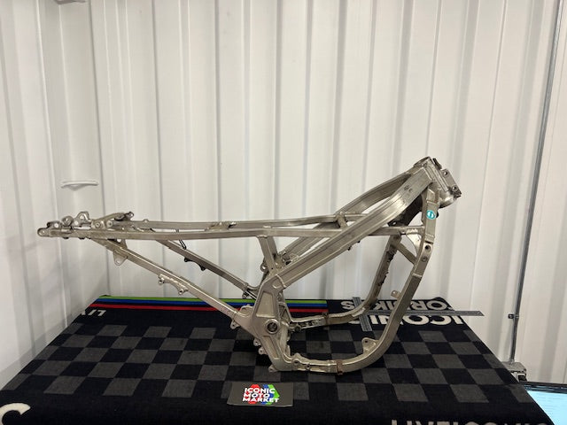 Honda NS400R Frame NC-19 (1985-1988)