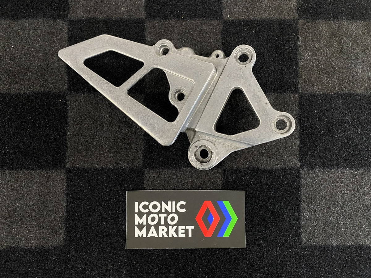 Kawasaki ZX7R Right Rear Set Mount