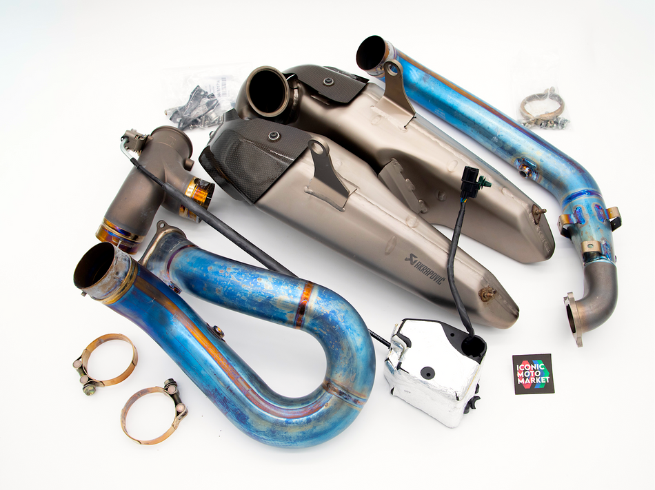 Ducati 1299 Panigale Superleggera (2017) Akrapovic Ti Exhaust System. (OEM) #57413964A