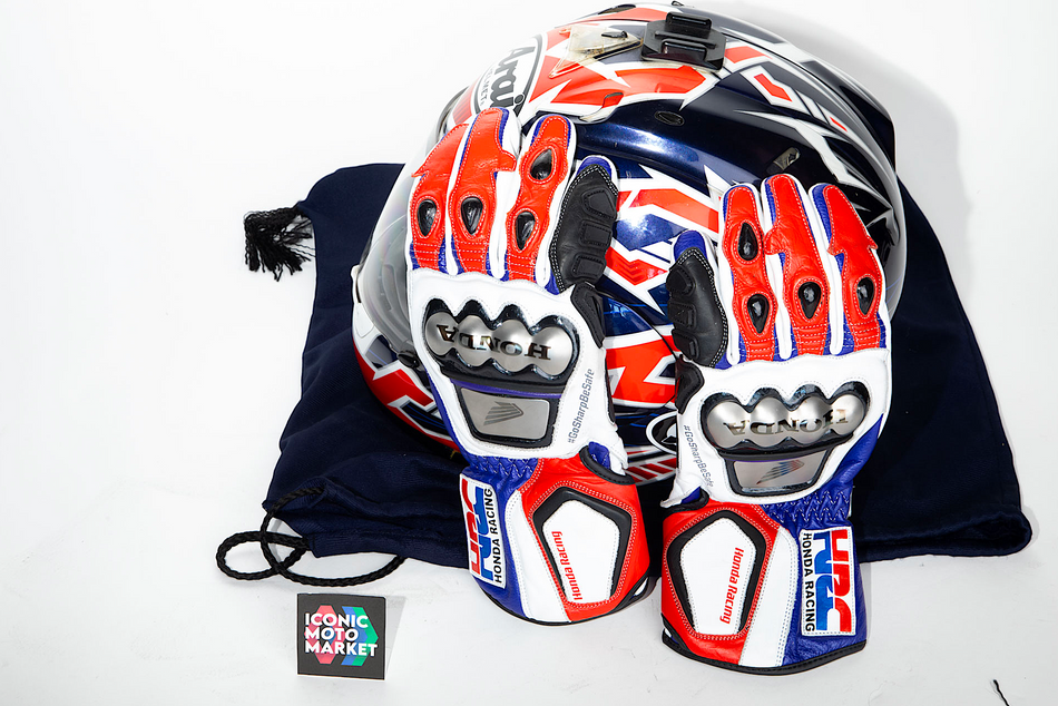 Arai RX7 Corsair - Haga Rep. Helmet, w/ Leather Riding Gloves - LRG. #ARAI_HAGA1