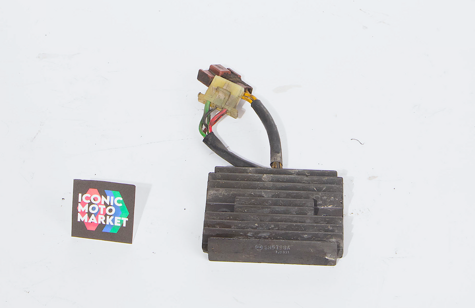 Aprilia RSV1000, RSV1000 Tuono - Voltage Regulator/Rectifier. (OEM) #AP8127144