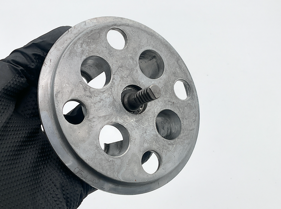 Suzuki RG500 (1985-1987) Clutch Pressure Disc. (OEM) #21462-20A01