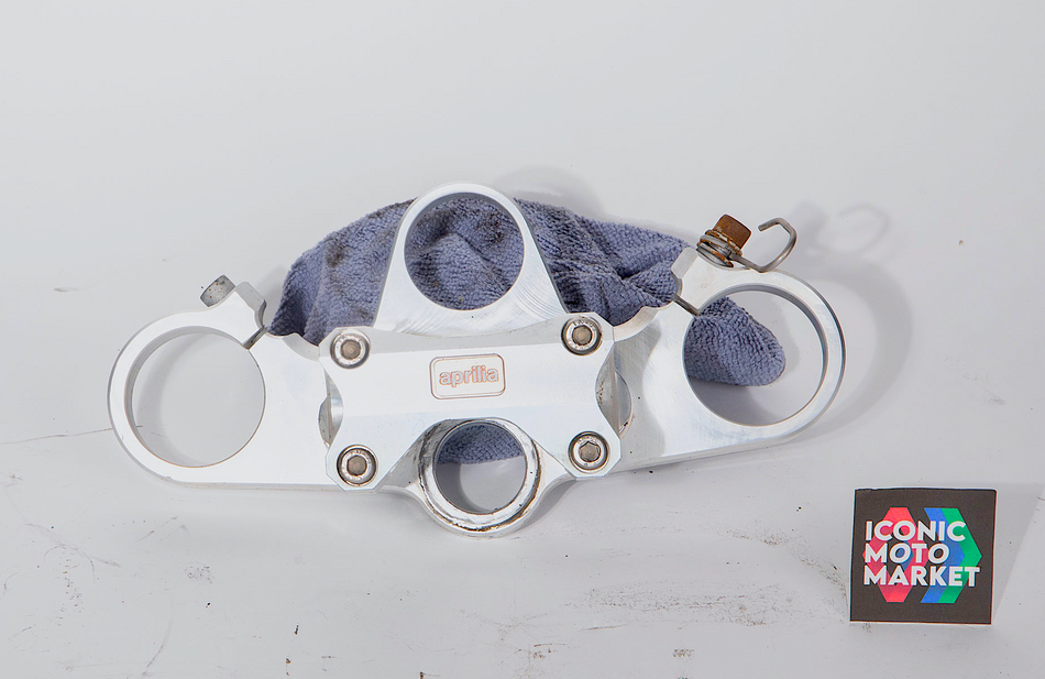 Aprilia RSV1000 Tuono (2006-2009) Upper Triple Clamp. (OEM) #AP8163541