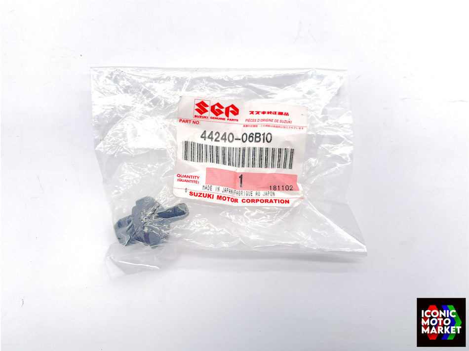 Suzuki GSX-R1100, 750, 600 - Fuel Tank Breather Plug. NOS (OEM) #44240-06B10