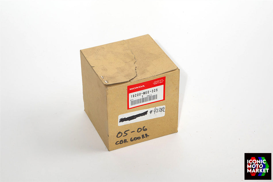 Honda CBR600RR (2003-2006) Pump Assy., Water. NOS (OEM) #19200-MEE-325