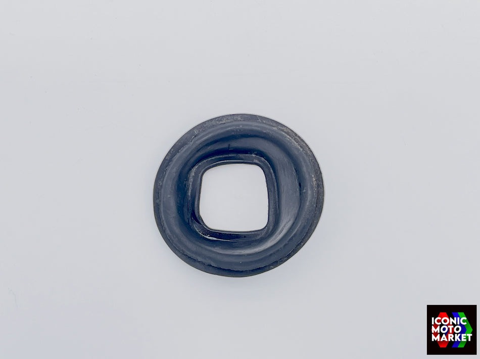 Suzuki GSX-R750, GSX-R1100 - Grommet, Left Turn Signal. (OEM) #35684-27A30