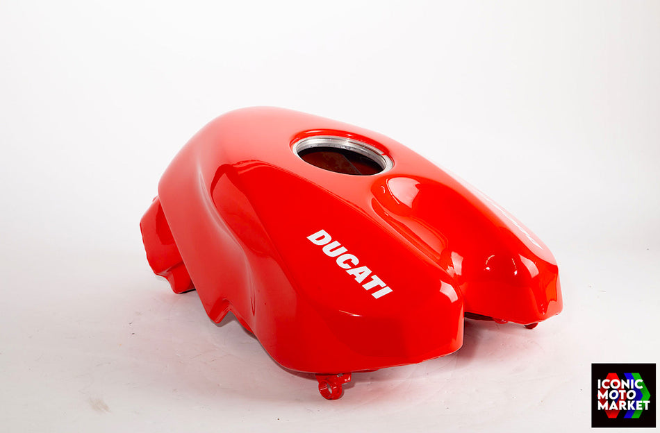 Ducati Desmosedici RR (2008) Fuel Tank. Rare. (OEM) #58611672AA