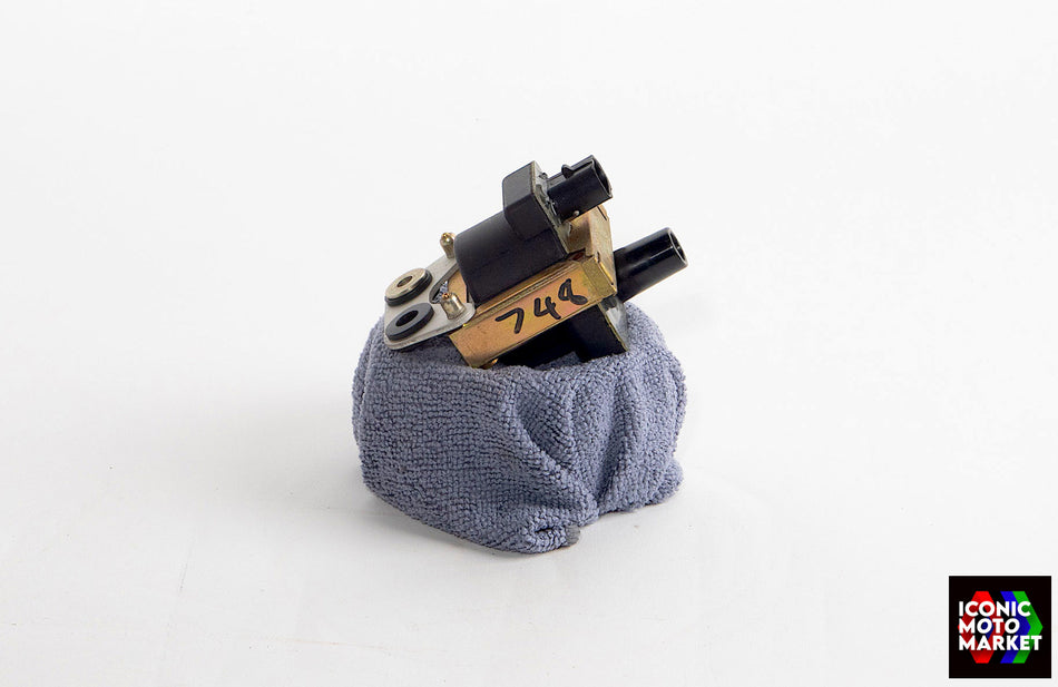 Ducati 916, 996, 998, 888, 851, 748 - Ignition Coil. (OEM) #28540031A