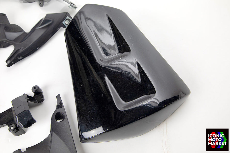 Yamaha YZF-R1 (2007-2008) Rear Solo Seat Cowl Assy. (OEM) #4C8247500100